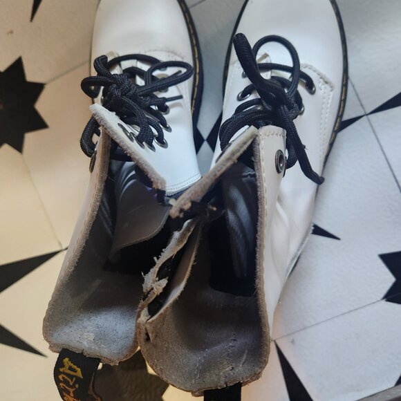 Size 6 (36) White Dr Martens GUC - Picture 3 of 4